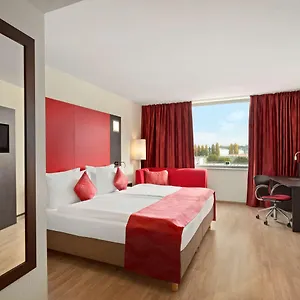Ramada Encore By Wyndham Geneva 3*