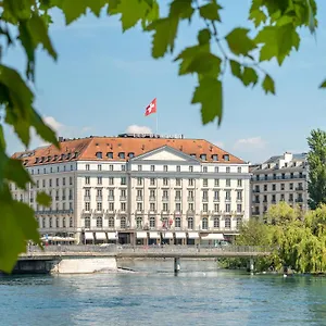 Four Seasons Des Bergues