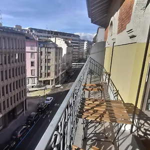 P&r 2, 2 Bedroom, Close To Center, Plainpalais Ginebra