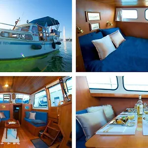 Botel Homeboat-maison Flottante Geneva