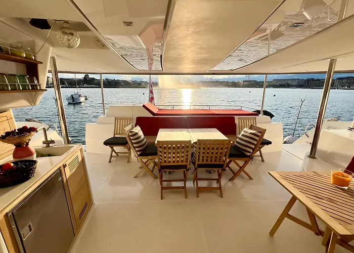 Floatinn Boat-Bnb Geneva photo