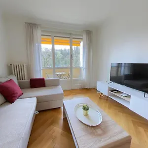 Unwind & Explore, In Jonction's Art Scene! Qa8 Apartment *