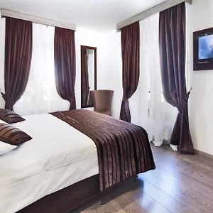 Hotell Strasbourg 3*