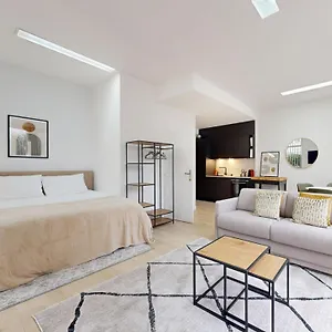 Apartment Bright Studio In Champel *
